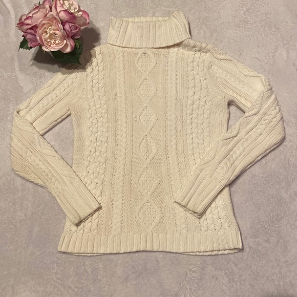Eddie Bauer Sweaters - EDDIE BAUER Size S Cable Knit Sweater